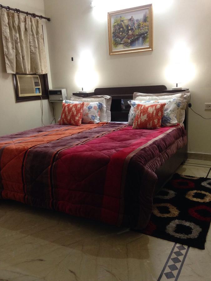 Parkash Bed And Breakfast Neu-Delhi Exterior foto